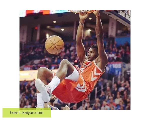 奥德加德技术特点对比同位置球员，展现出明显优势